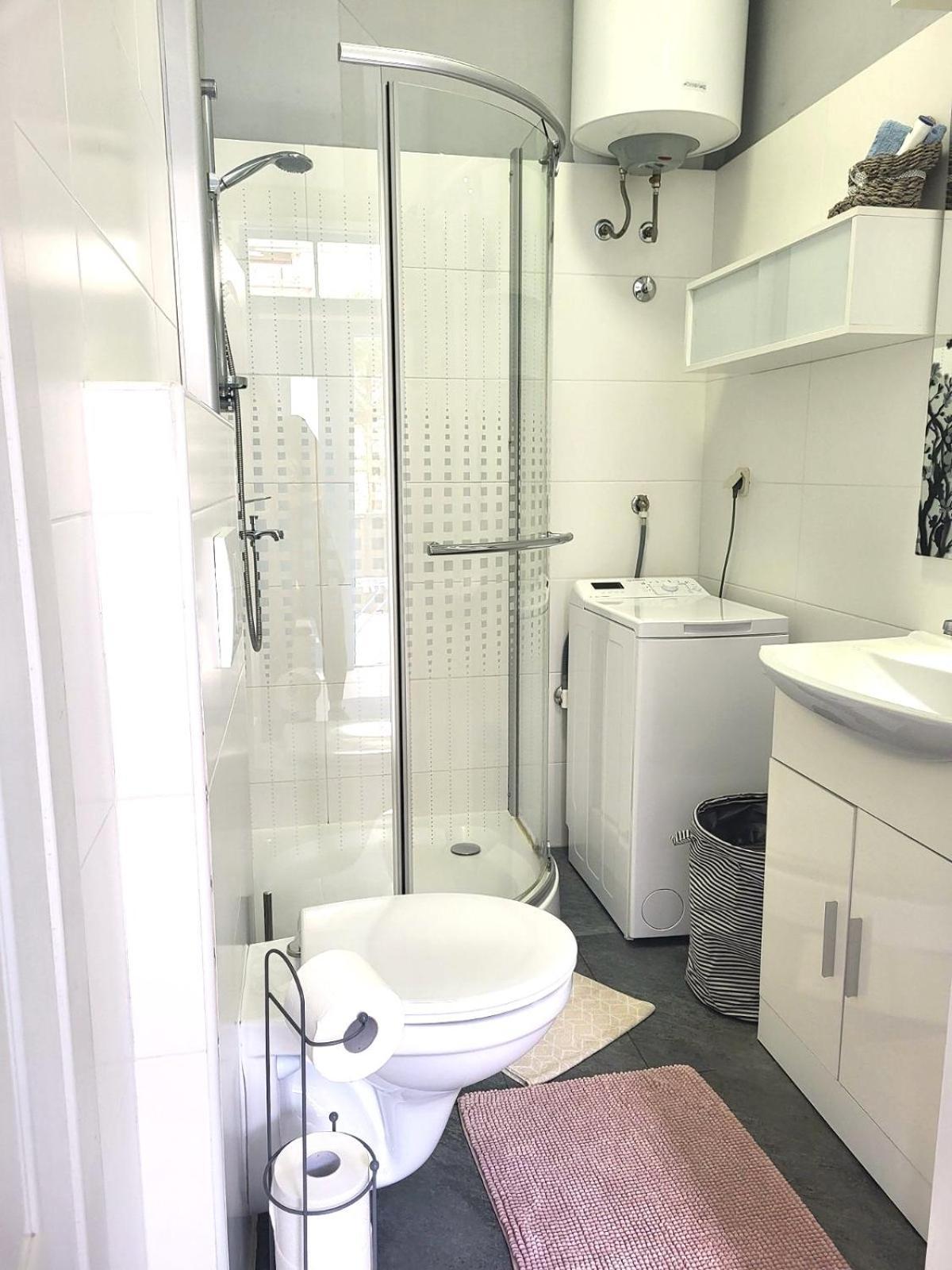 Holiday Home Blue Door In PUY מראה חיצוני תמונה